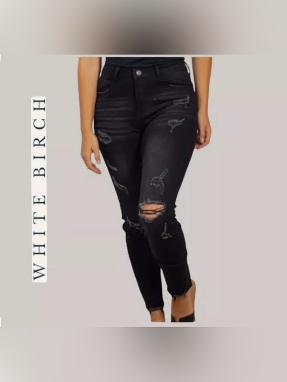 White Birch  🆕 Black Distressed Skinny Jean
